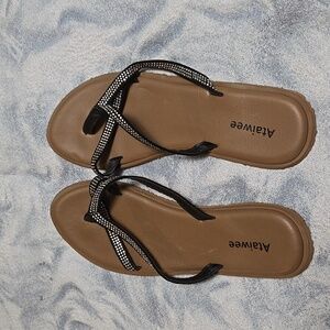 Ataiwee Women's Flat Slide Crossover Thong Summer Sandal